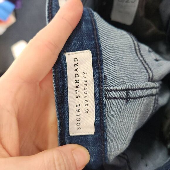 Social Standard by Sanctuary Raw Hem Mid Rise Kick Crop Jeans Blue Size 8 - Picture 10 of 15